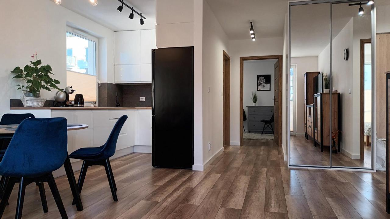 Apartament M&R Dwie Sypialnie Garaz Gdynia Exterior foto